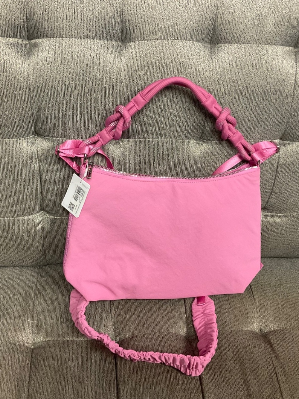 Lululemon Convertible Crossbody Bag 6.5L in Sweet Sorbet/Pink Blossom/Silver - Picture 5 of 7